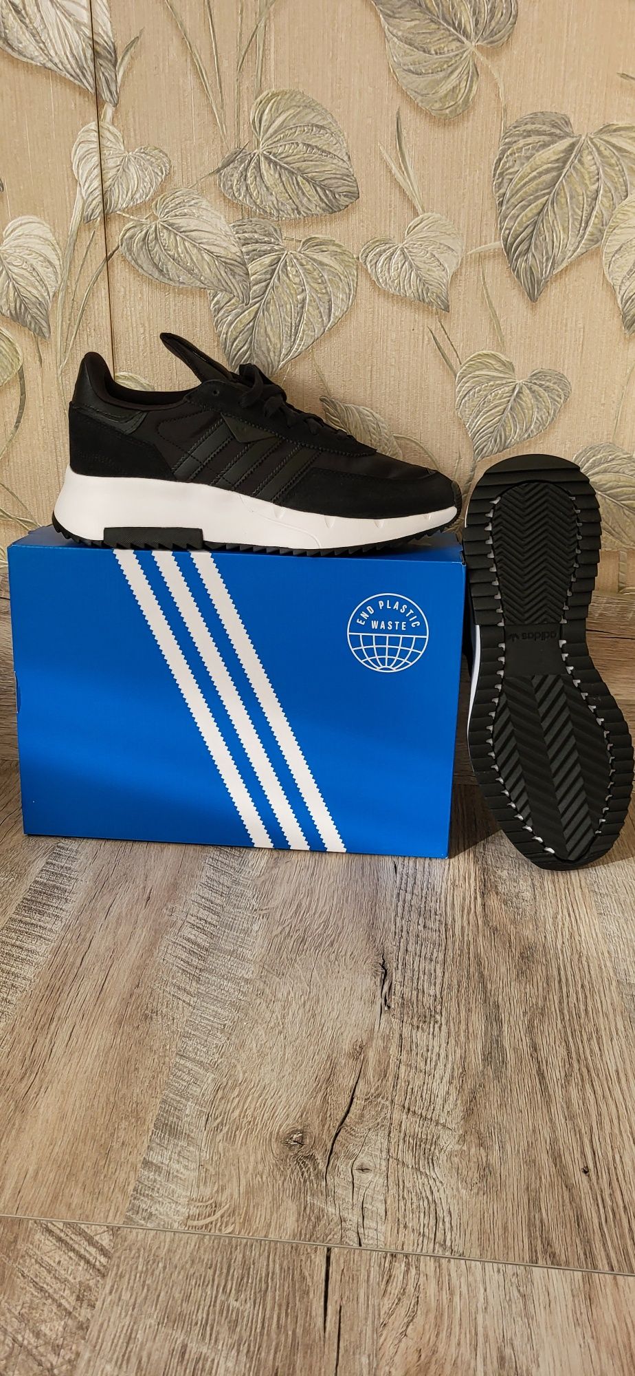 Кросівки adidas retropy f2