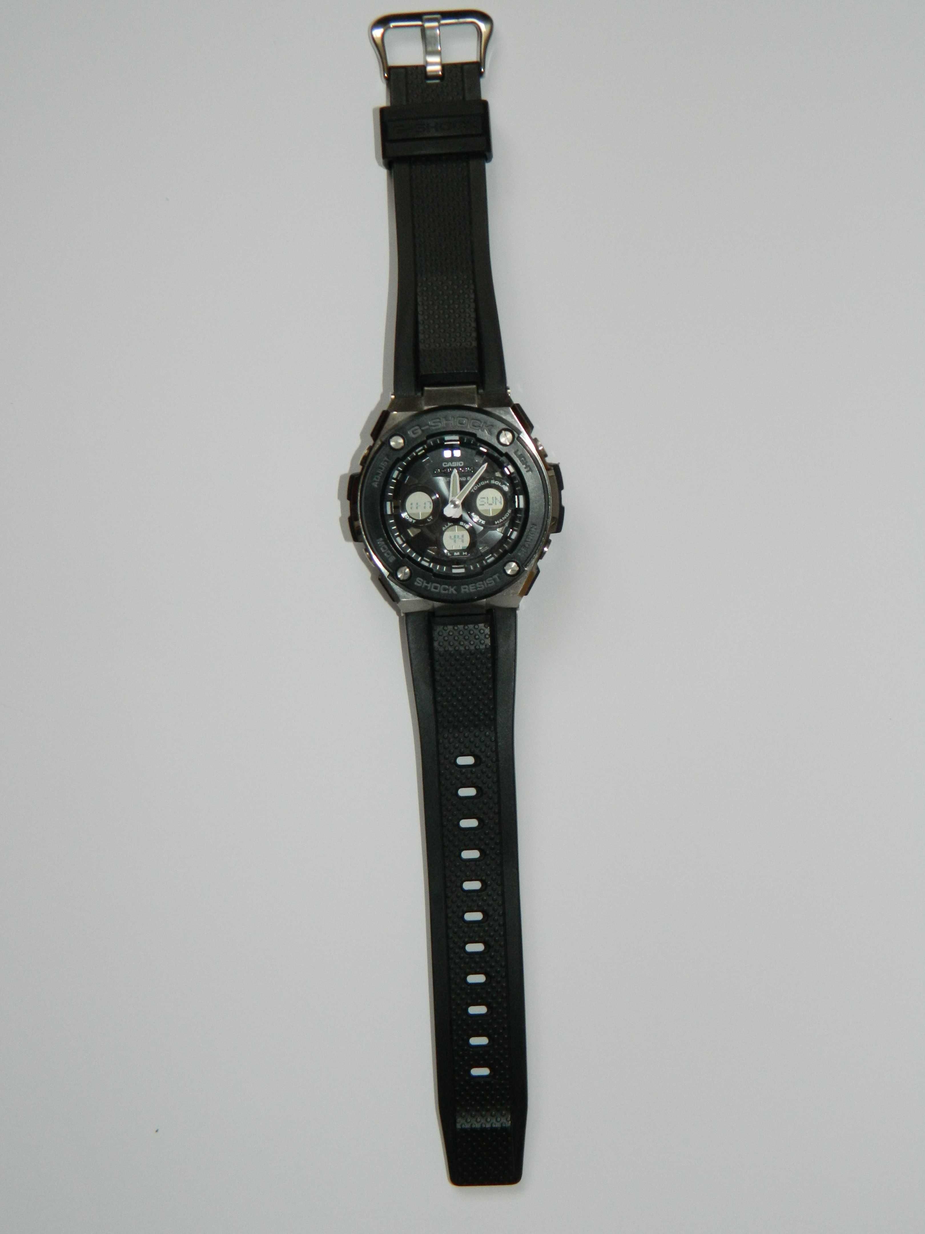 Casio G-SHOCK GST-W300