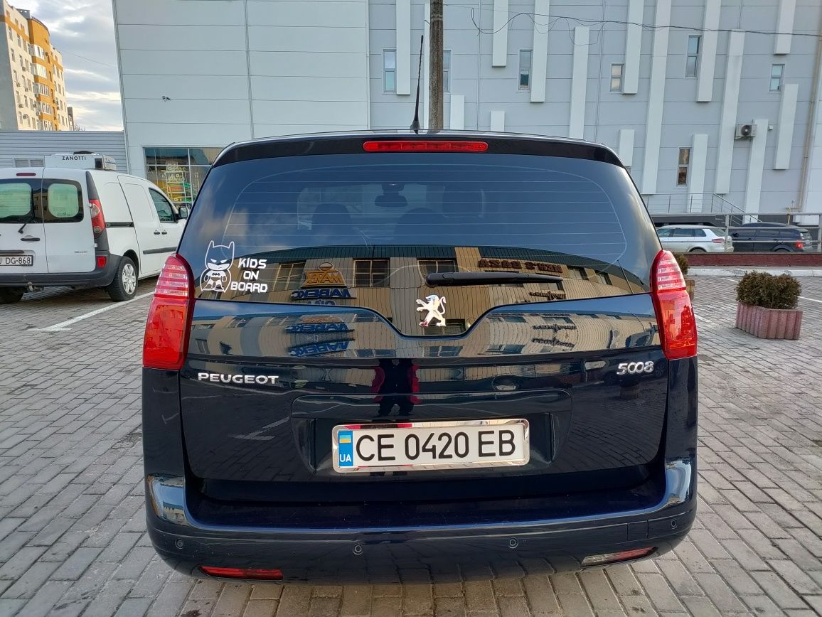 Пежо Peugeot 5008