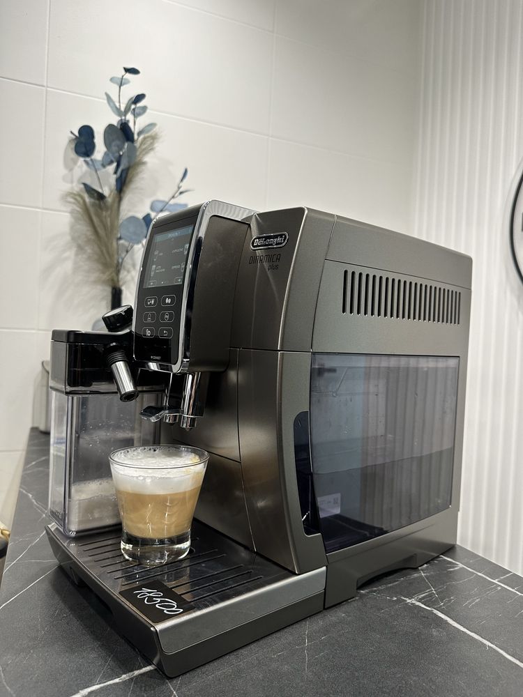 Кавомашина/Кавоварка Delonghi Dinamica  Plus 2022рік