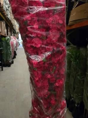 Flores cerejeiras artificiais vermelhas com entrega