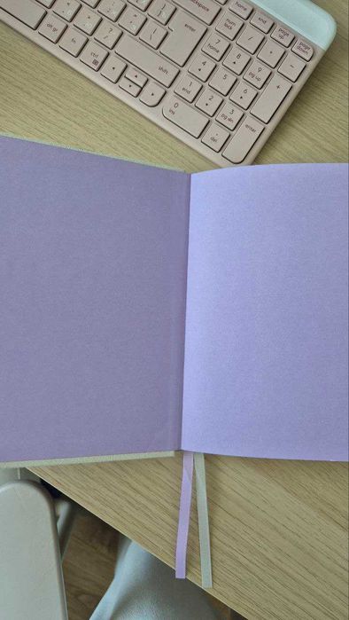 Elegancki dziennik do refleksji i wdzięczności