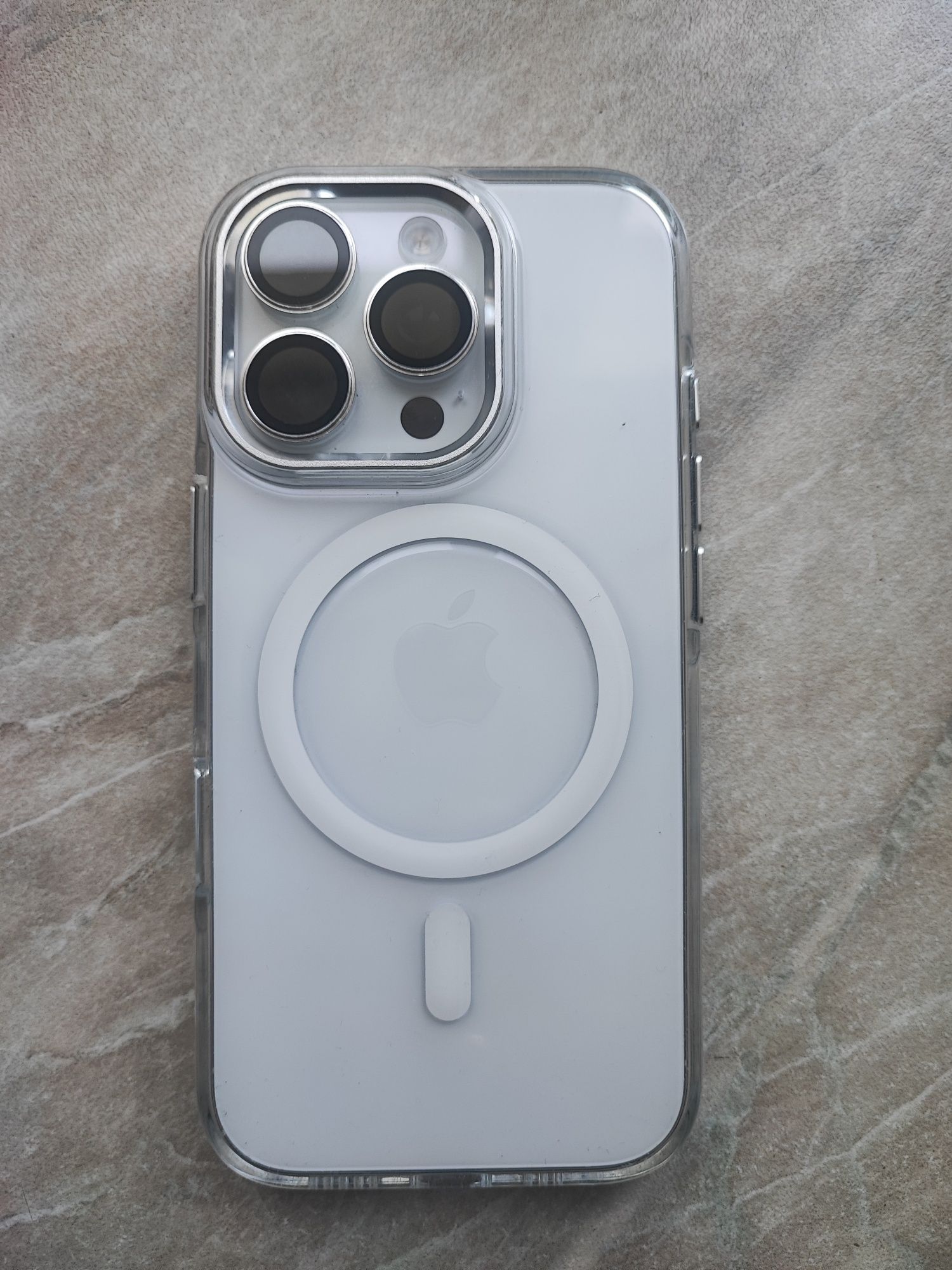 Продам iPhone 16 Pro 256 White Titanium