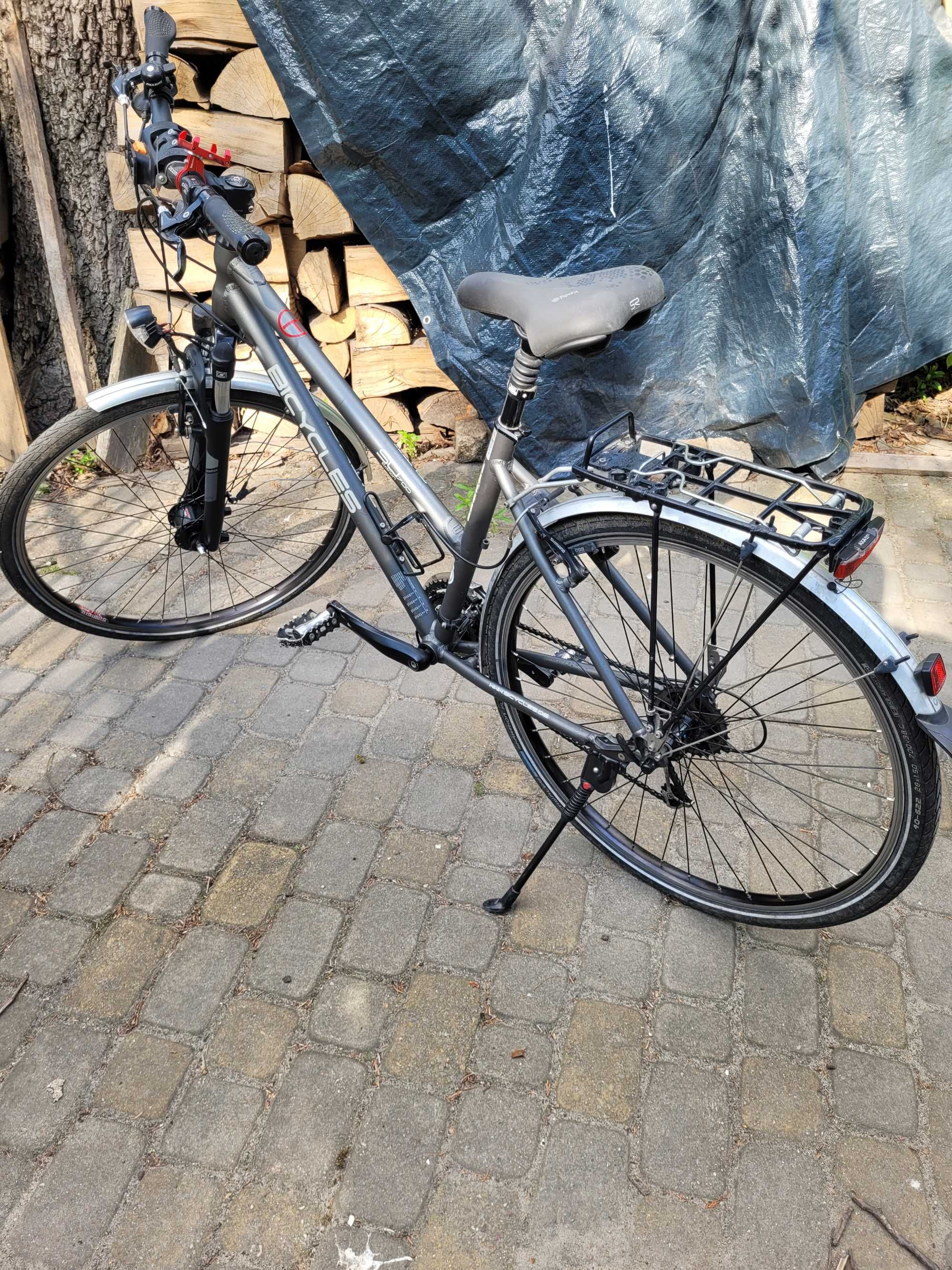 Rower trekkingowy, damka BICYCLES Niemiecki 28"