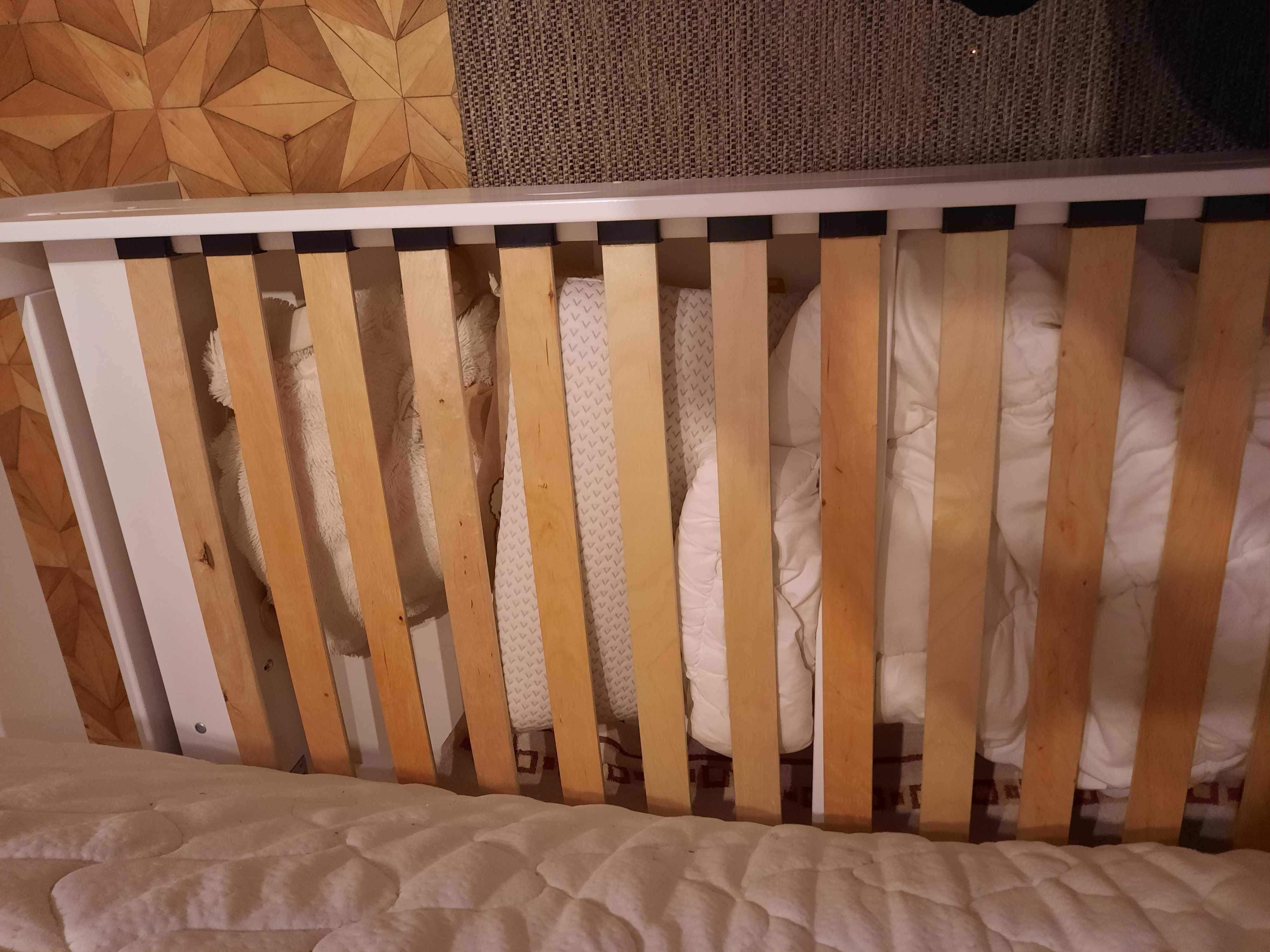Łóżko białe z pojemnikiem 180x80 plus materac Hilding
