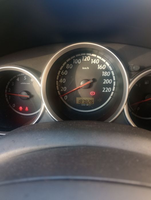 Honda jazz 1.2.        .