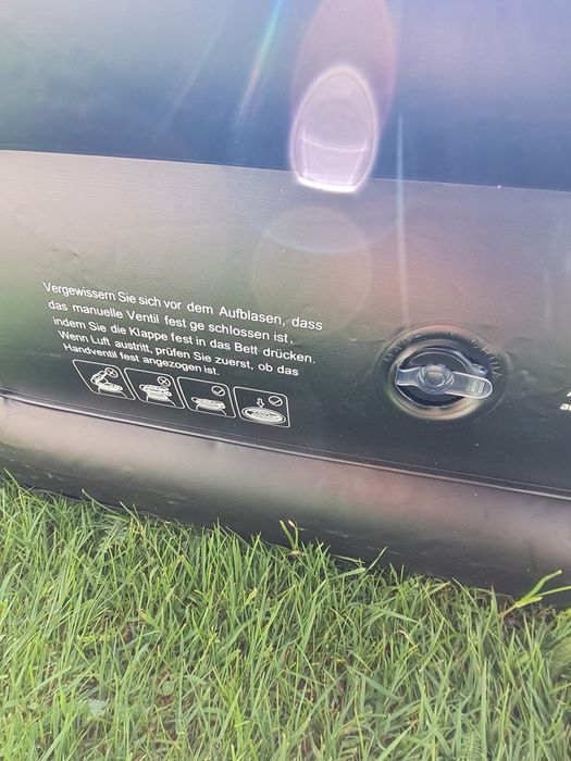 Łóżko dmuchane samopompujące