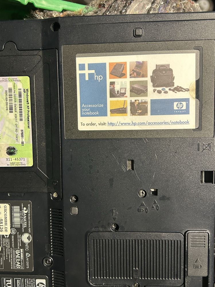 HP Compea NC 8430 laptop