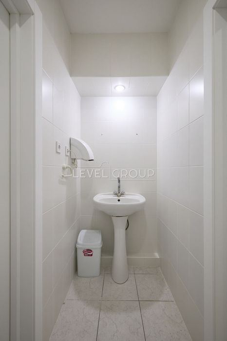 Оренда офісного приміщення з ремонтом Лобановського 9/1