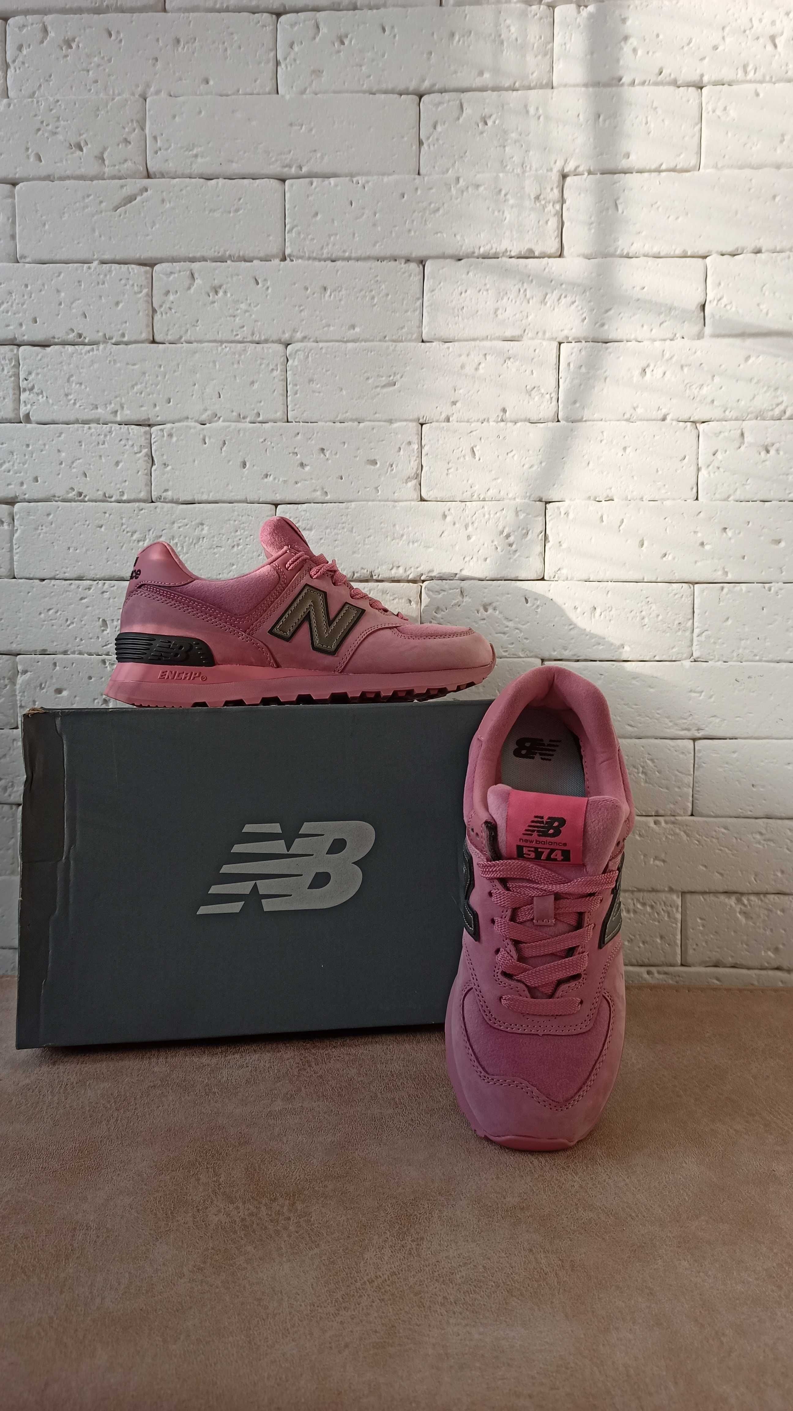 NEW BALANCE Женские сиреневые замшевые кроссовки 574