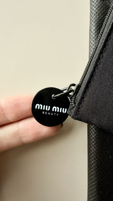 Miu Miu Beauty Kosmetyczka Torebka Saszetka Czarno błękitna Nowa