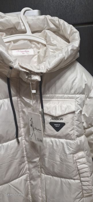 Нова пуфер куртка білий перламутр пуфер на 46-48