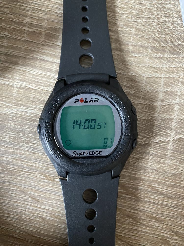 Zegarek Polar Smart Edge unisex szary cyfrowy wyświetlacz Retro
