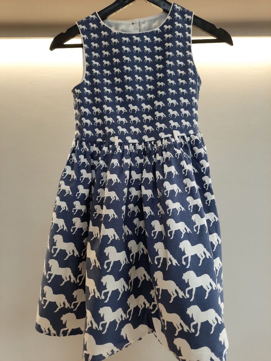 Sukienka  niebieska print koniki  dziewczynka  9 lat 134 cm