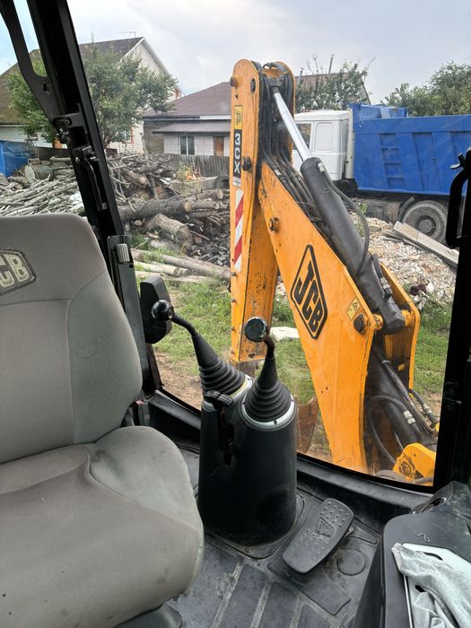 Продам екскаватор JCB 3CX contractor