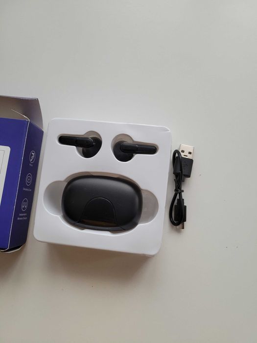 Słuchawki bezprzewodowe z powerbankiem