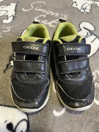 Кросівки дитячі geox 25