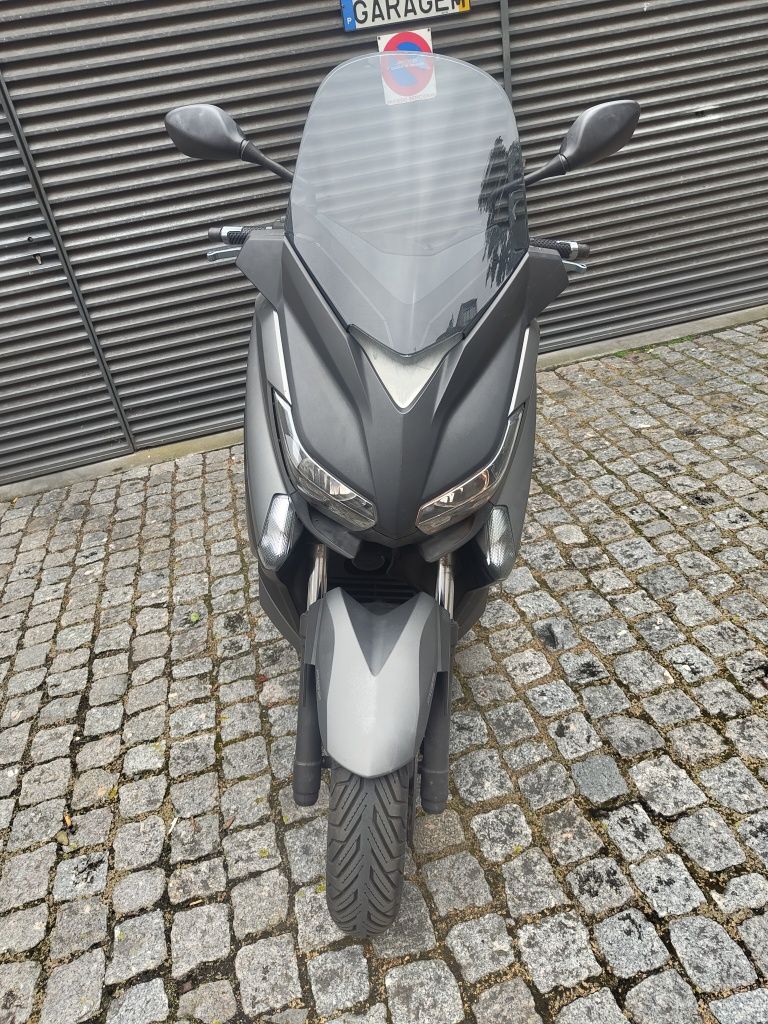 Yamaha X-Max 2016