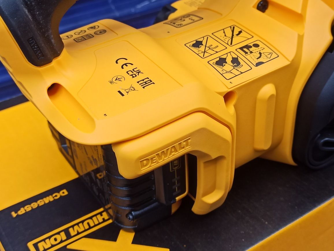 Аккумуляторная пила DeWALT DCM565P1+ЗУ+Аккум 18v/5Ah ДеВольт