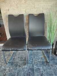 Krzesła czarne -