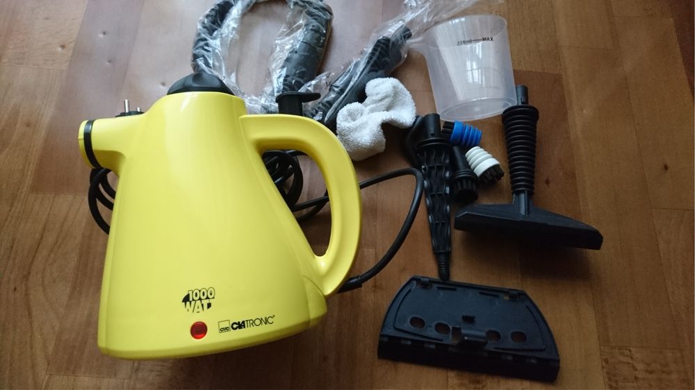 Пароочесник Clatronic DR 2930 з насадками