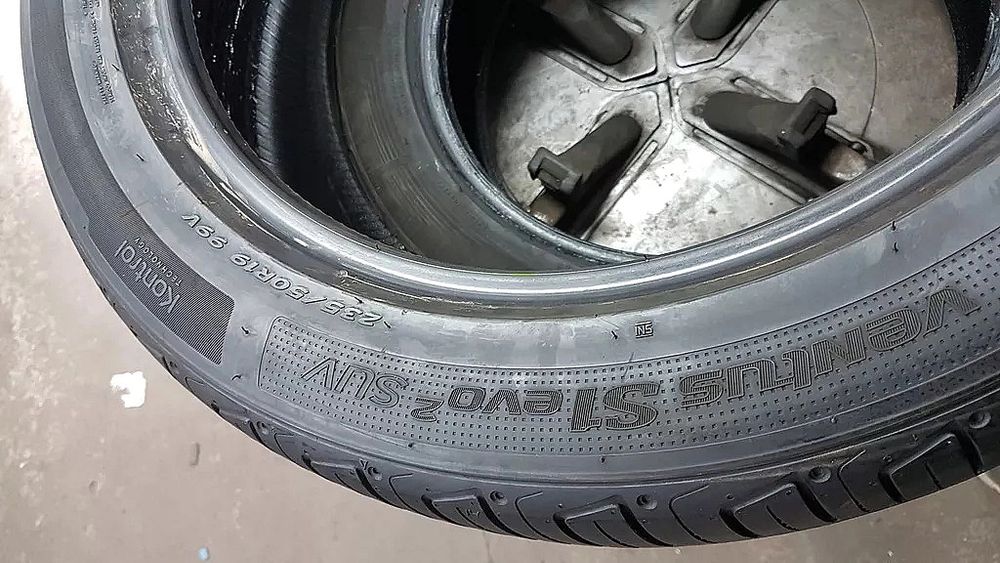 Hankook Ventus S1 Evo 2/235/50/19/7,5mm(355)