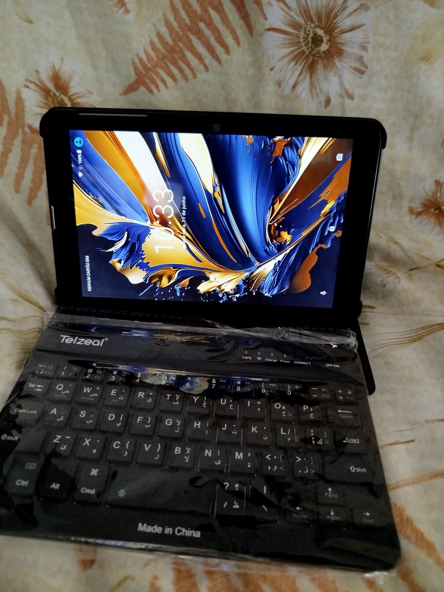 Tablet com teclado 8 "