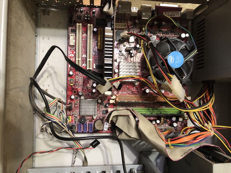 Системный блок компьютер монитор