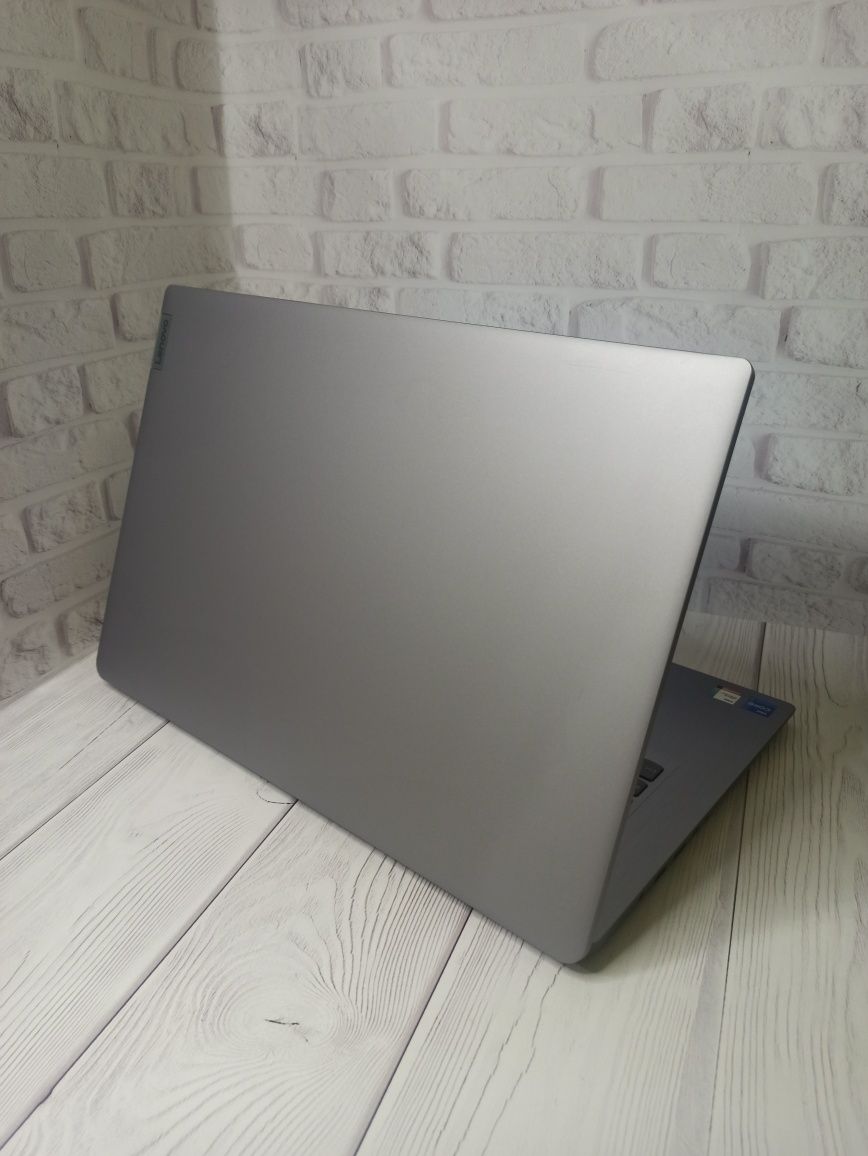Ноутбук Lenovo IdeaPad 3 17ITL6 17,3" i7-1165G7 новий з коробкою