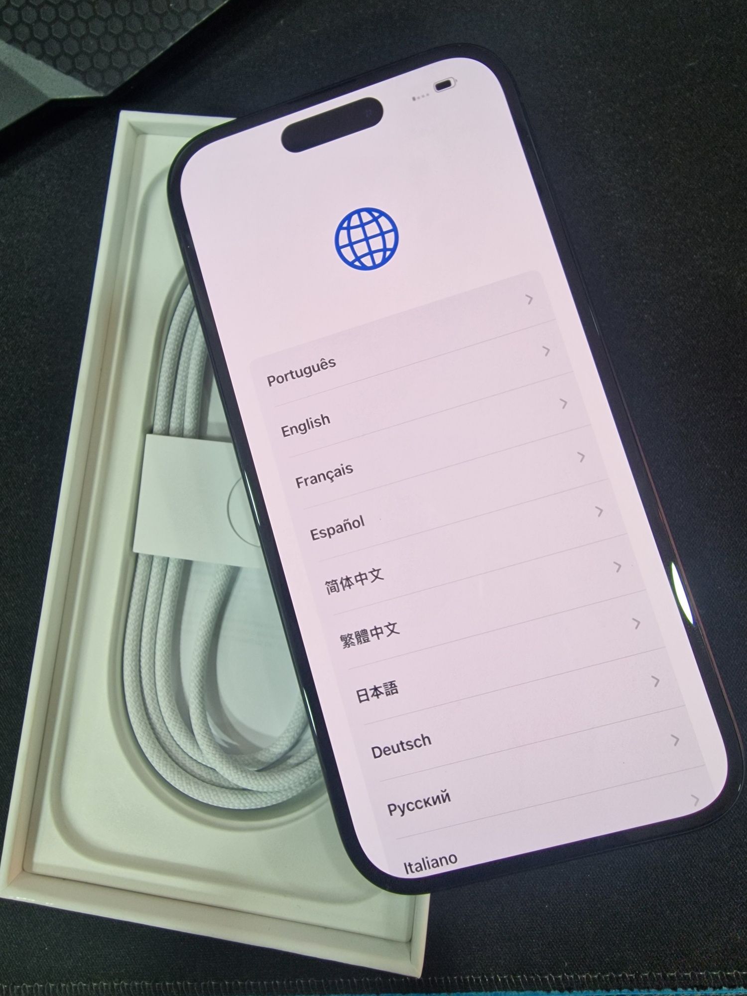 Iphone 16 novo sem