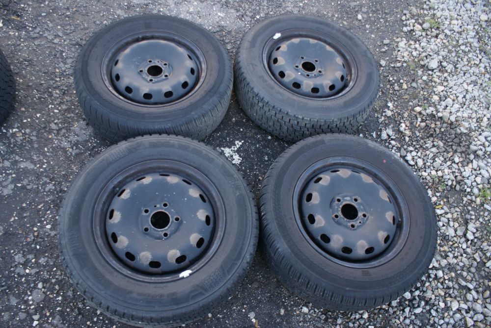 Koła Wielosezonowe Trafic Vivaro 5x114,3 215/65r16c 9mm Conti TPMS