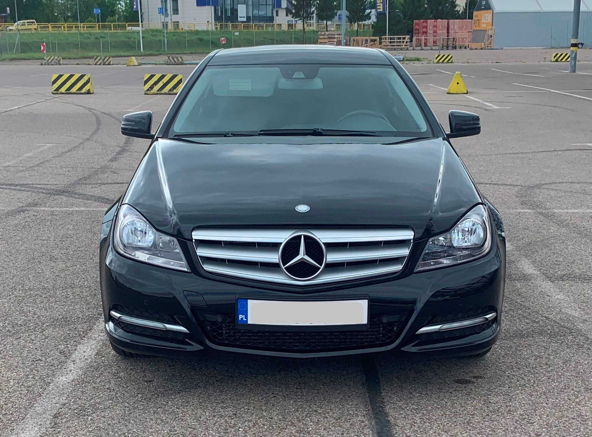 Mercedes Benz W204 Coupe 170KM, mały przebieg, 2011 lift