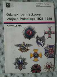 Książka odznaki pamiątkowe Wojska Polskiego  kawaleria