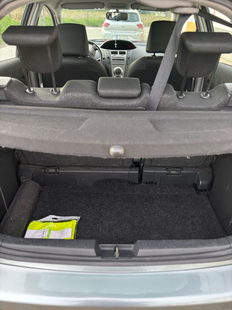 Vende-se Toyota Yaris 1.0