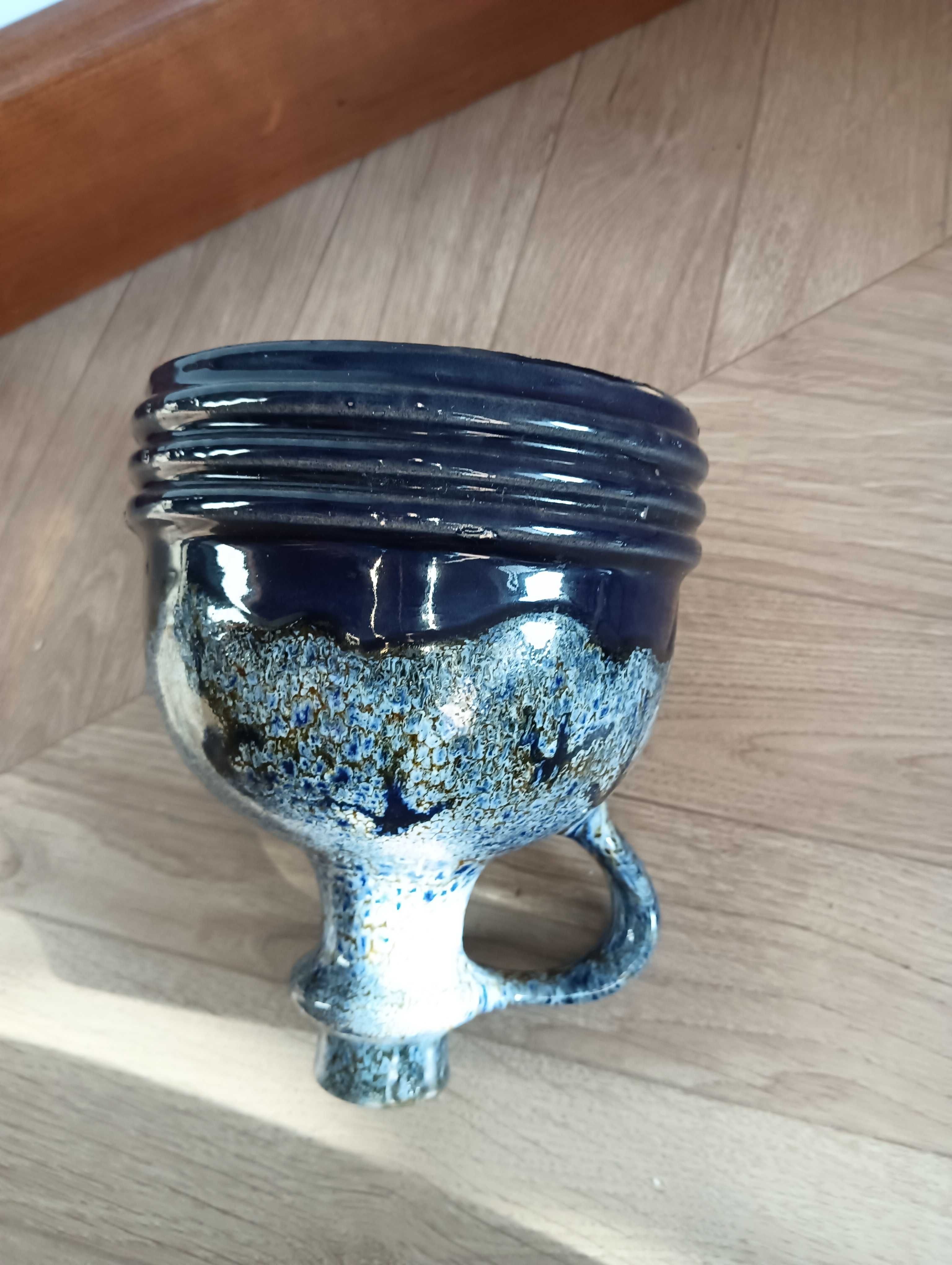 Wazon ceramiczny z uchem Haldensleben piękny