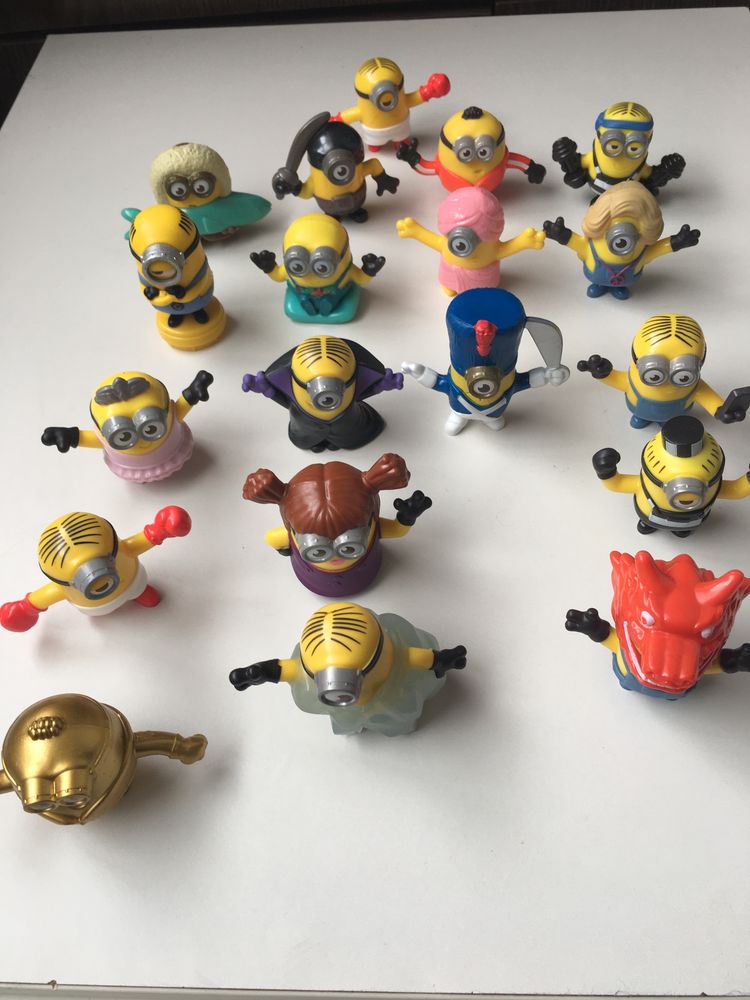 Bonecos / figuras Minion novos