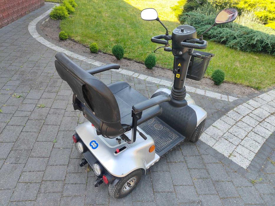 Wózek inwalidzki Eris skuter pojazd elektryczny