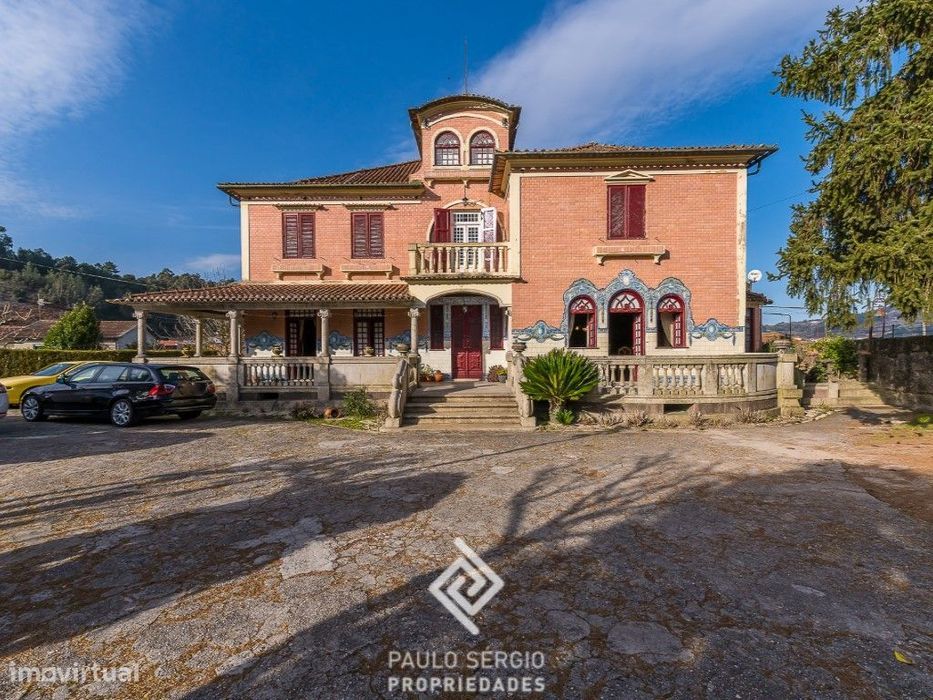 Casa Senhorial construída no final dos anos 30, localizada em Vila ...
