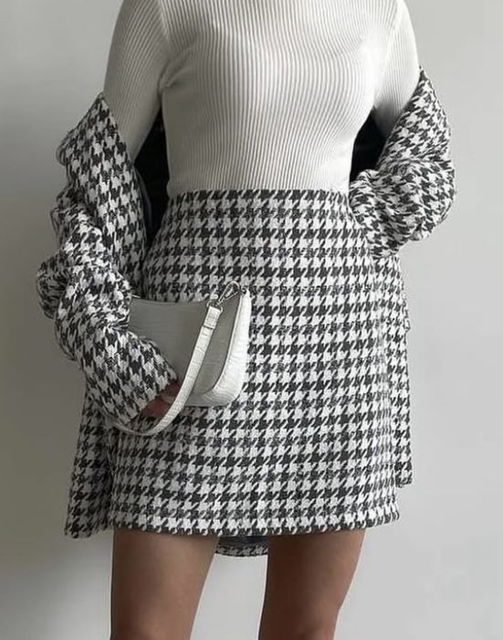 Костюм піджак+спідниця «гусяча лапка». Розмір С-М. Теплий та затишний