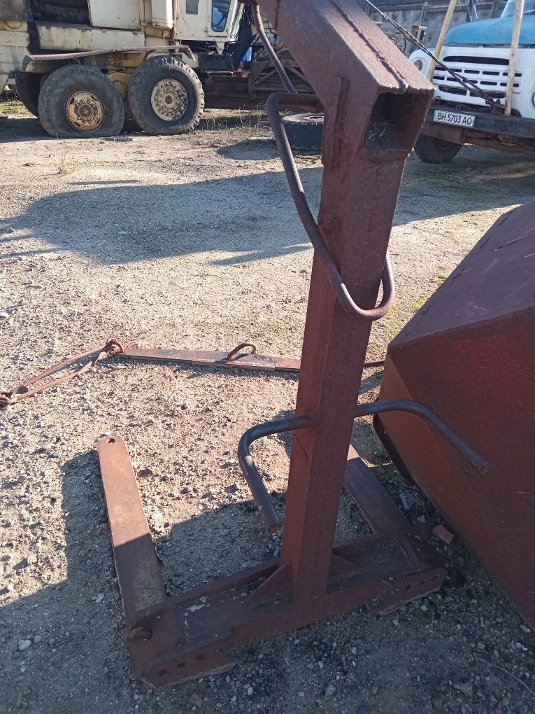 Продам грузоподъемное оборудование.