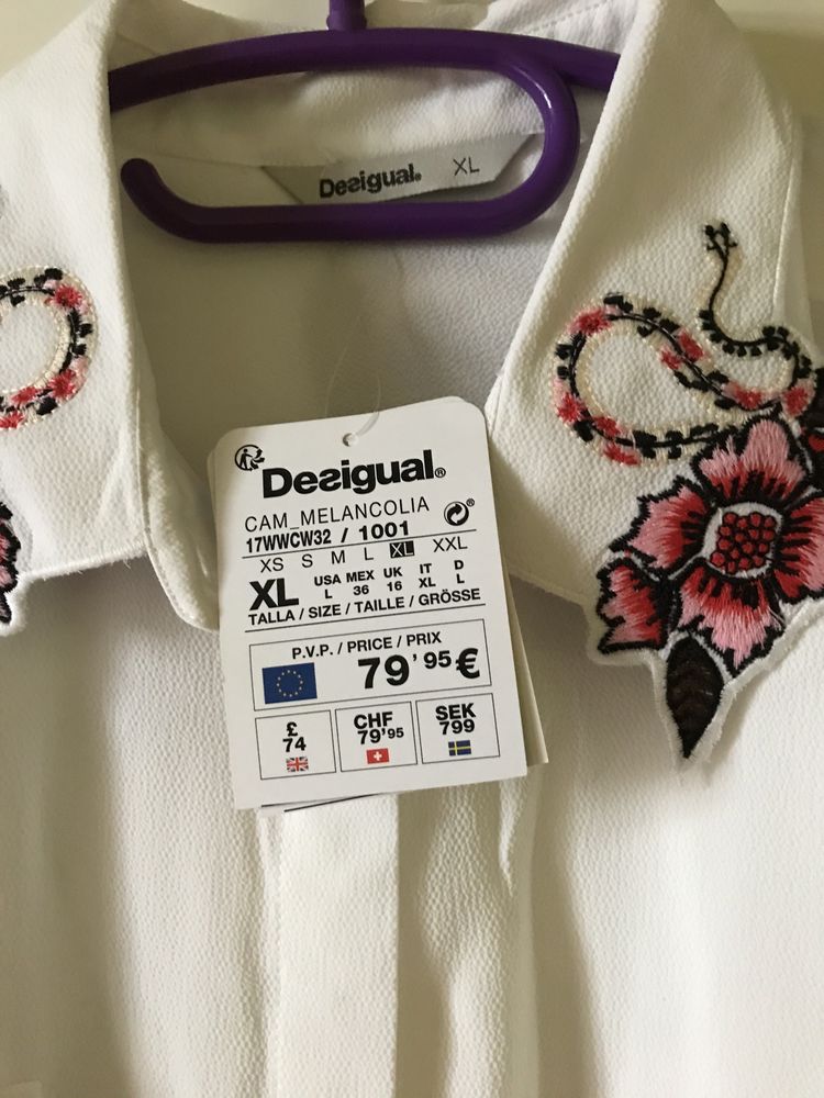 Bluzka Desigual z haftem