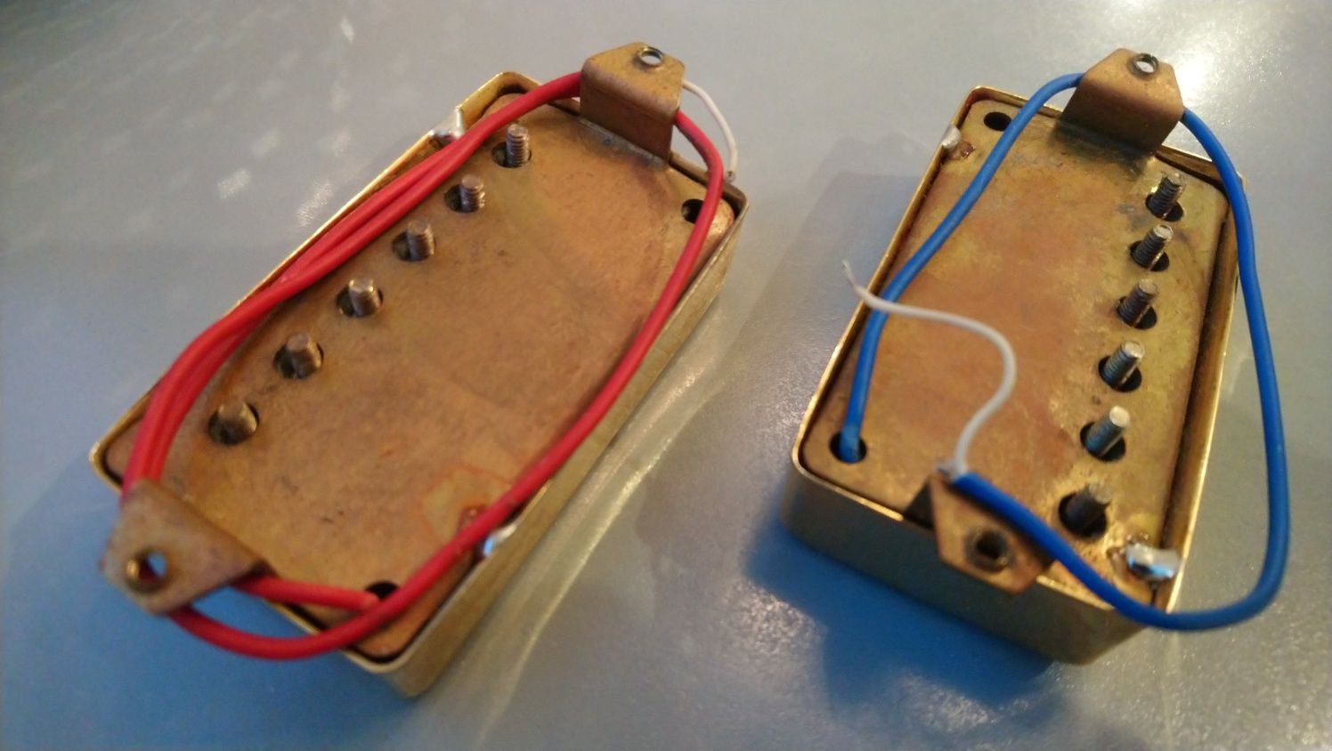 Humbuckery set. Przetworniki PAF złote