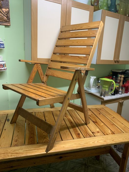 Stół ogrodowy z 4 rozkładanymi fotelami