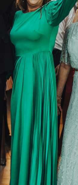 Piękna zielona sukienka dla mamy Pani Młodej