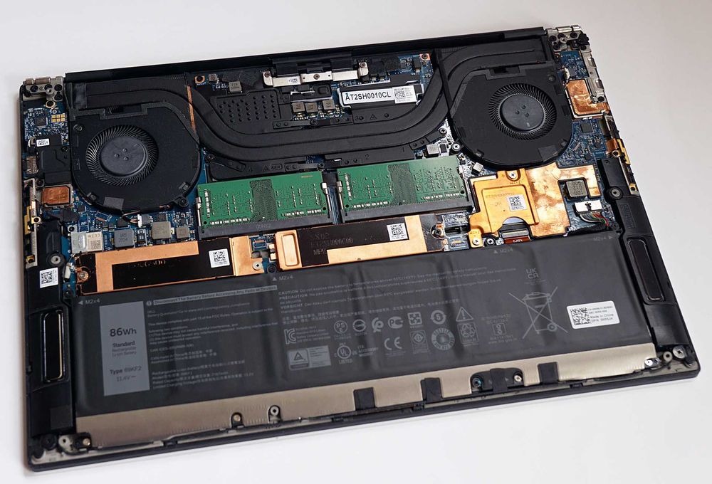 Laptop Dell XPS 15 9500 i7-10750H, 16GB, 500GB, GTX1650Ti, 15.6 FHD+