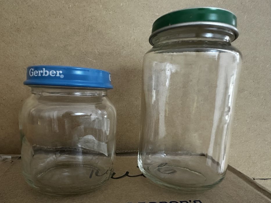 Банки маленькі зі скла різних обʼємів