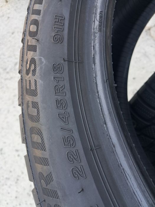 Резина зимова, 225/45 R18 Bridgestone Blizzak LM001 MO (арт. 14801)