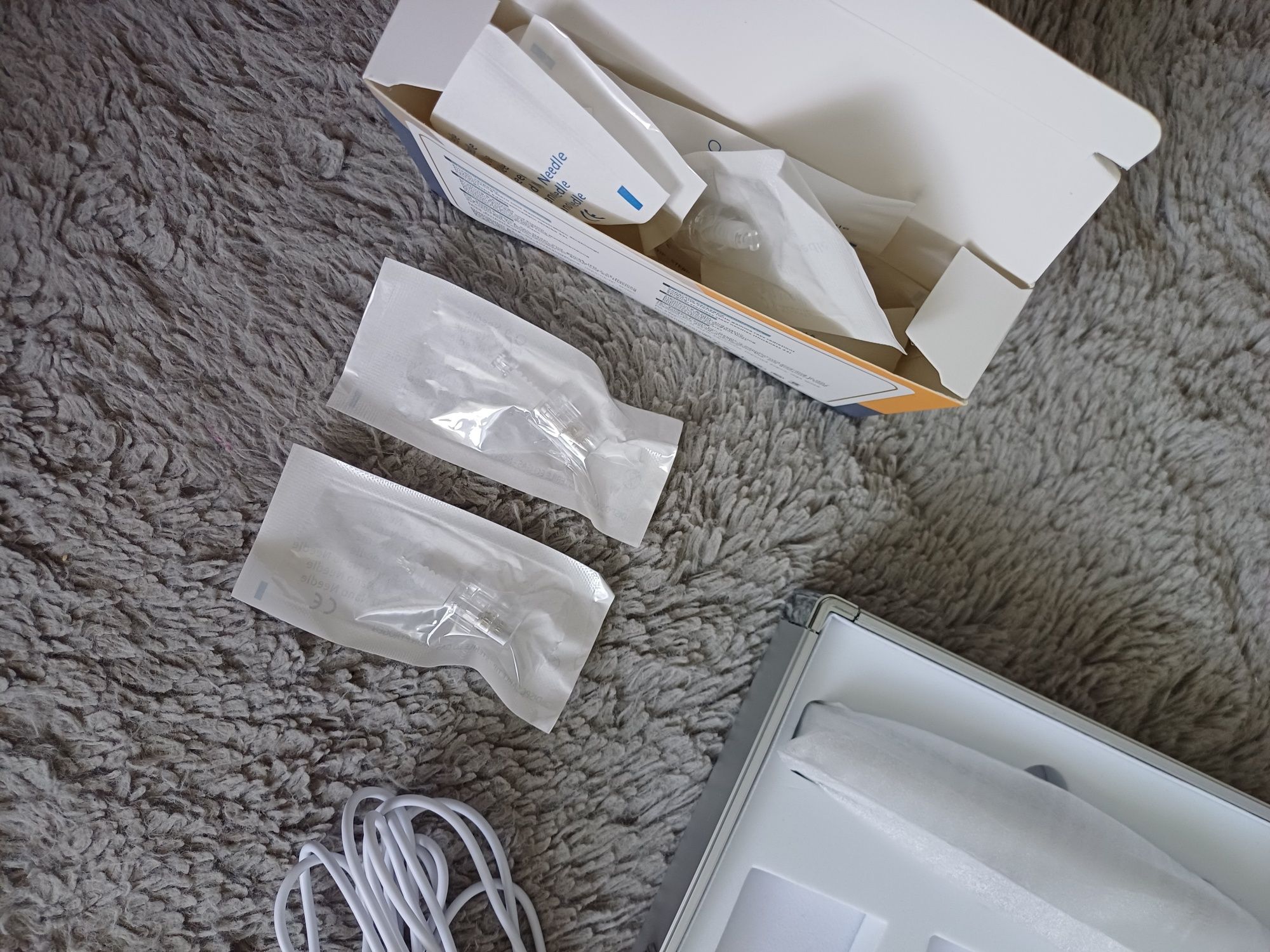 Elektryczny Derma Pen- elektryczne urządzenie do mironakłuwania skóry