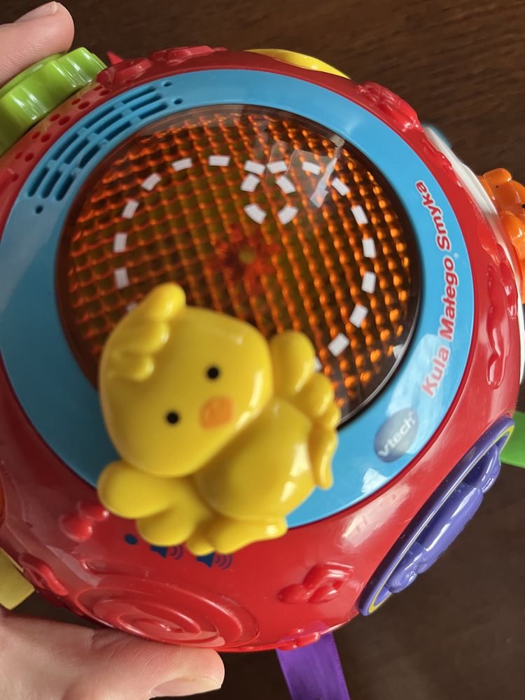 Piłka zmyłka z muzyką i dźwięki zwierząt