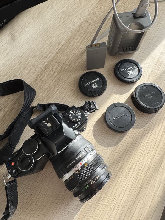 Olympus OMD EM-10 Mark I Apenas com 2884 Disparos | Excelente Estado